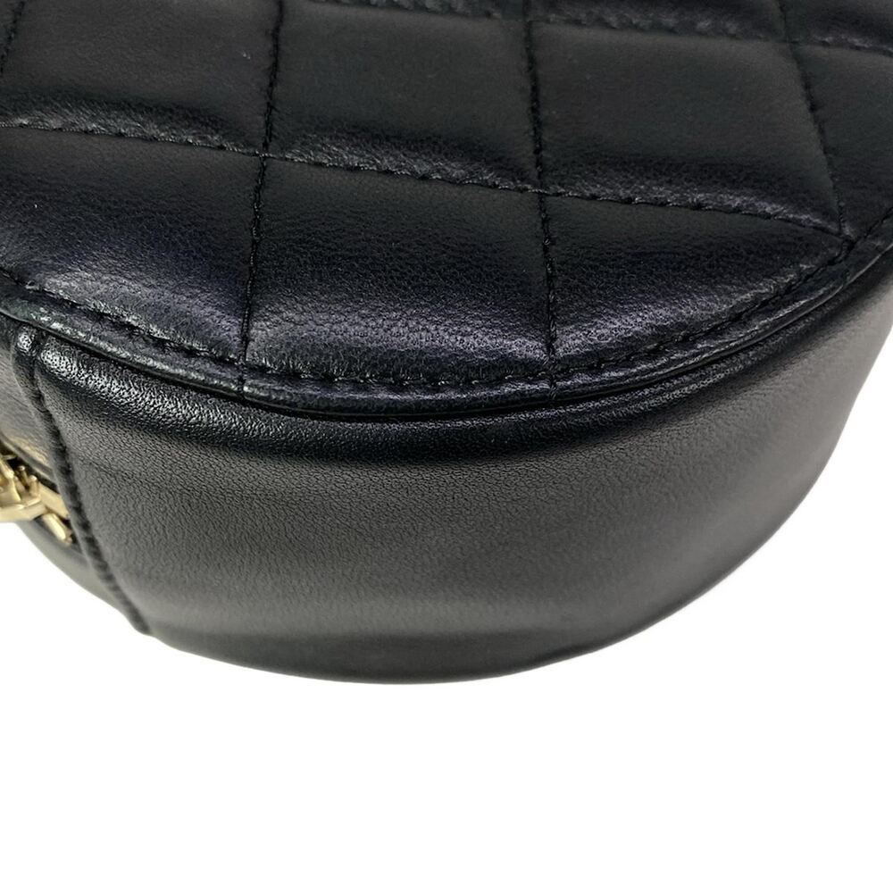 Chanel Matelasse Shoulder Bag - Picture 6 of 16